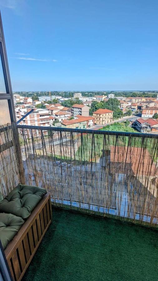 La Terrazza Del Re Vercelli Exterior foto