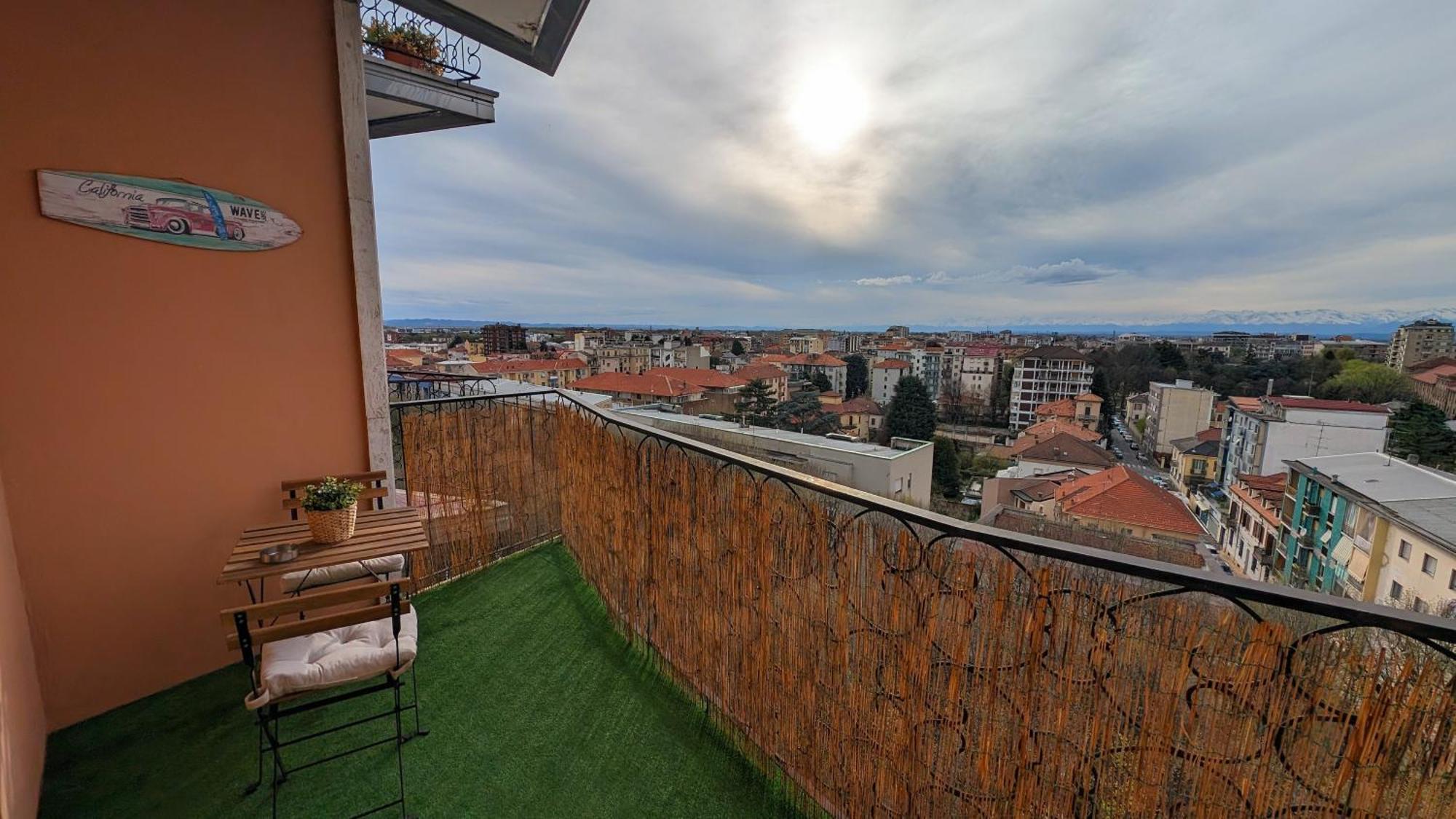 La Terrazza Del Re Vercelli Exterior foto